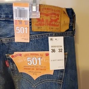 NWT Men's Levi's 501 Buttonfly Jeans